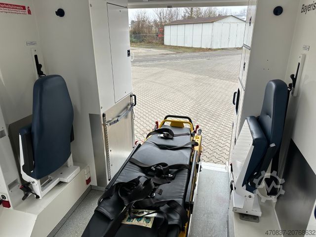 รถดับเพลิง MERCEDES-BENZ Sprinter 519 RTW / 4x4 Allrad / WAS Trage