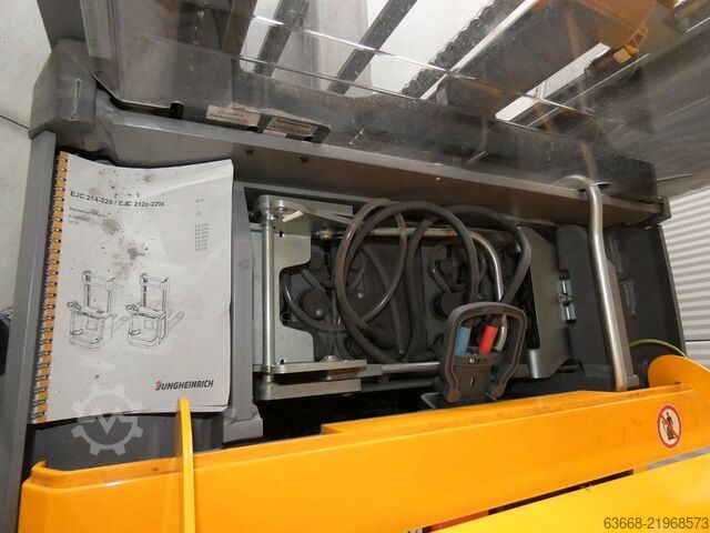 Deichselstapler Jungheinrich EJC 214z 115-535