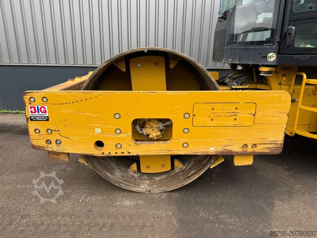 Single drum roller Caterpillar CS66B