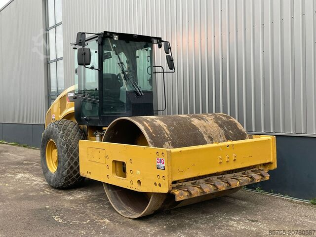 Single drum roller Caterpillar CS66B