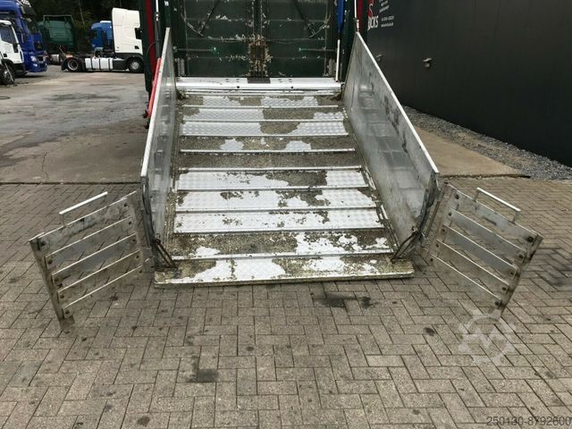Semirremolque para ganado PEZZIOLI SBA 63/3.Stock, Aggregat, Hubdach, Tränke