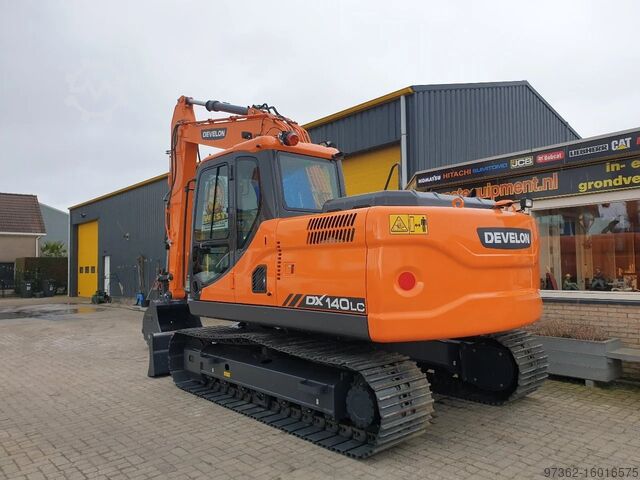 Raupenbagger Doosan DX140LC