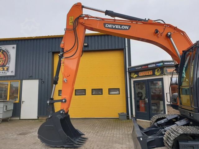 Raupenbagger Doosan DX140LC