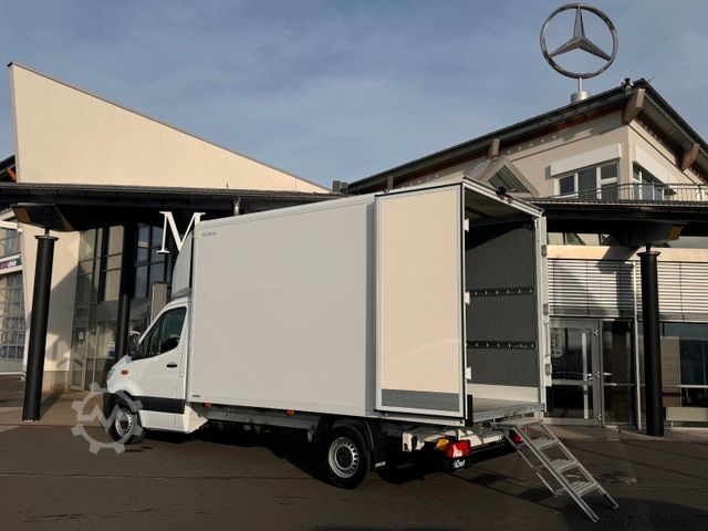 Vrachtwagen met bakwagen MERCEDES-BENZ Sprinter 315 CDI Möbelkoffer Treppe Windabweiser