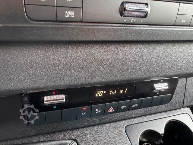 Vrachtwagen met bakwagen MERCEDES-BENZ Sprinter 315 CDI Möbelkoffer Treppe Windabweiser