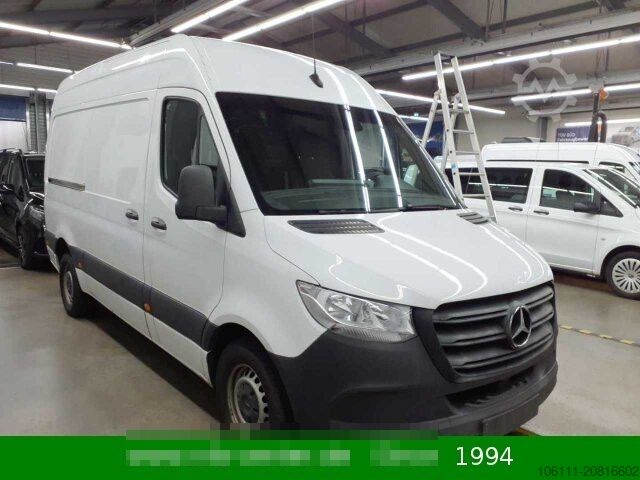 Furgoneta de caja alta MERCEDES-BENZ Sprinter 315 CDI/4325/4x2 RWD Hochdach/Kamera