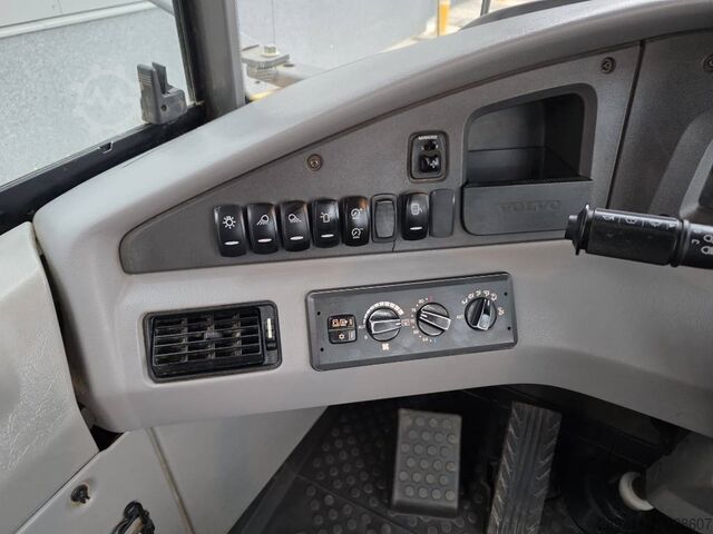 Kaatokuorma-auto Volvo A 30 G