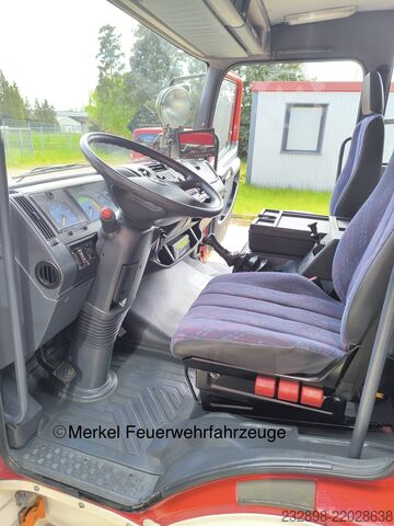 รถดับเพลิง Atego LF 8/6 Mercedes-Benz Atego 815