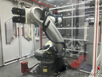 2 x κέντρα κατεργασίας 5 αξόνων με φορτωτικό ρομπότ HERMLE C 42 U