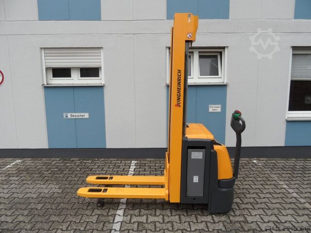 Manuel istifleyici Jungheinrich EJC 214z - Initialhub (Basishub) - 5,35 m Triplex