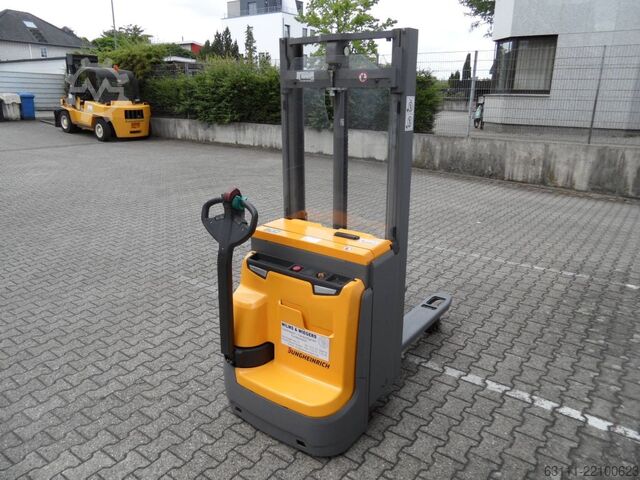 Manuel istifleyici Jungheinrich EJC 112z - Initialhub (Basishub) - 330 Stunden!