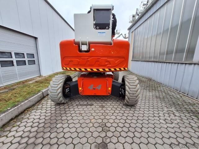 Artikulisan teleskopski bum lift Niftylift HR28 HYBRID 4X4