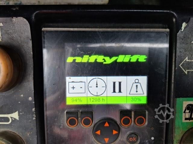 Artikulisan teleskopski bum lift Niftylift HR28 HYBRID 4X4