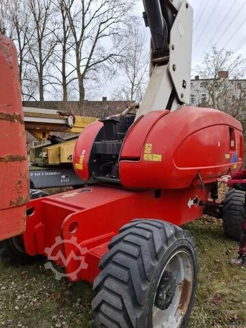 Platforma telescopică JLG 860SJ