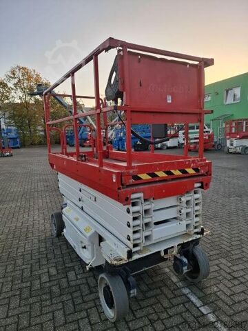Elevador de tesoura JLG 2646ES
