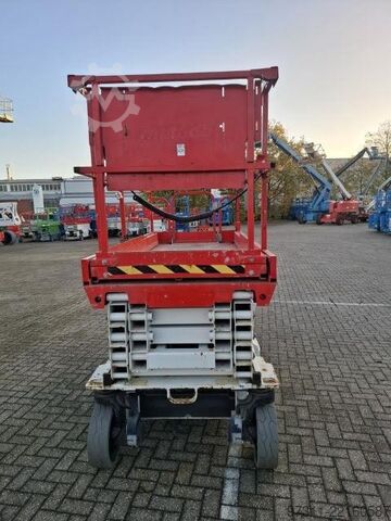 Elevador de tesoura JLG 2646ES