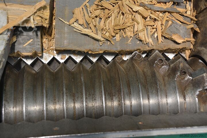 Enaxlig kvarn Schuko ZM 700