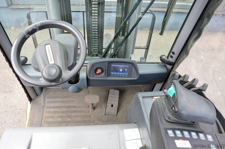 Xe nâng Jungheinrich EFG 320