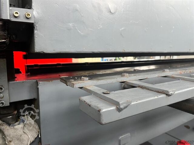 Máy gấp - thủy lực RAS 69.20