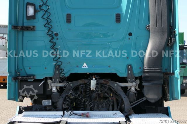 Standard SZM MERCEDES-BENZ Actros 1848 Retarder 2-Tanks Euro 6