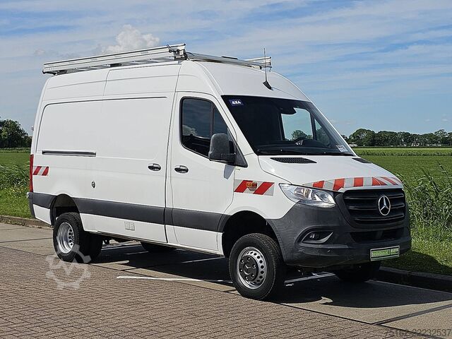 Kombi med högt tak MERCEDES-BENZ SPRINTER 516 CDI 4X4 ALLRAD L2H2