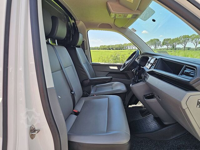 Carrinha de tejadilho alto VOLKSWAGEN TRANSPORTER 2.0 TDI T6.1 150Pk L2H1 Autm