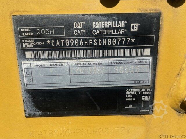 Máy xúc lật bánh lốp Caterpillar 906 H Schaufel + Gabel