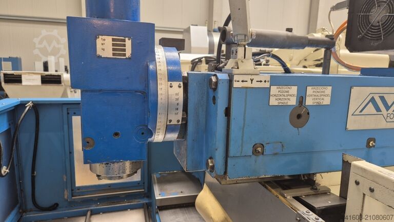 CNC verktygsfräsmaskin - Universal AVIA FNE 40 NC