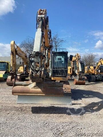 Chain excavator LIEBHERR R920 Compact