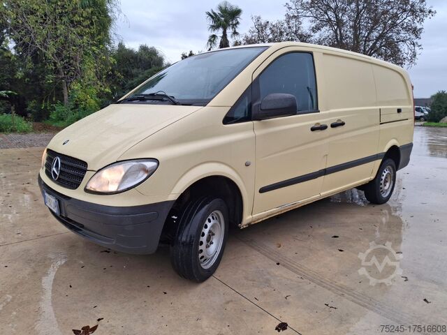 Furgone a pannelli Mercedes-Benz VITO 115 CDI 4X4