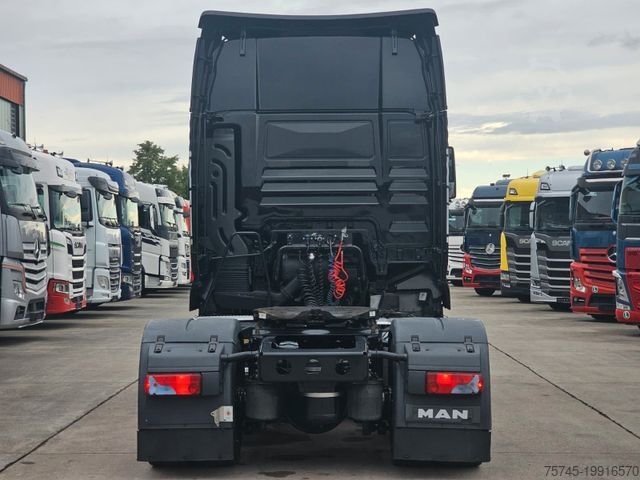 Tractor estándar MAN TGX 18.460 * ACC * NAVI * STANDKLIMA/-HEIZUNG *