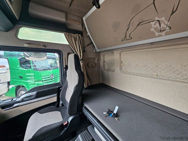 Standard SZM MAN TGX 18.460 * ACC * NAVI * STANDKLIMA/-HEIZUNG *