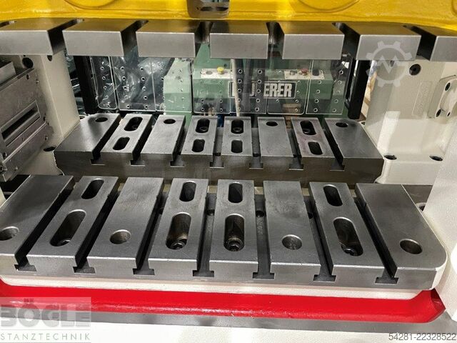 Mesin punching otomatis BRUDERER BSTA  250-75B, BBV 190