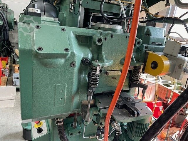 Mesin punching otomatis BRUDERER BSTA41H
