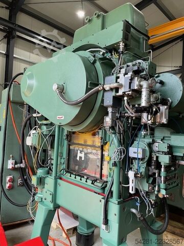 Mesin punching otomatis BRUDERER BSTA41H