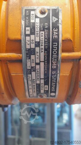 Thang máy điện 1000 Kg Balkancar B103M