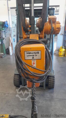 Thang máy điện 1000 Kg Balkancar B103M