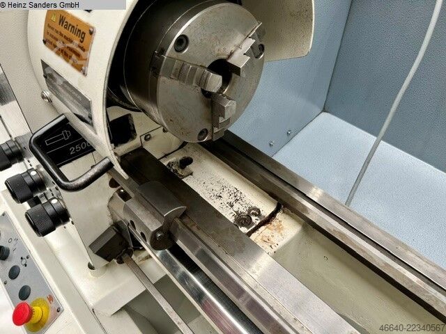 Lathe-conventional-electronic COLCHESTER Student