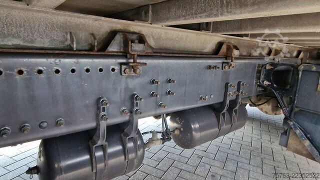 Chiếc vali Volvo FM 460 full air - VEB - Zepro lift - low KM - s...