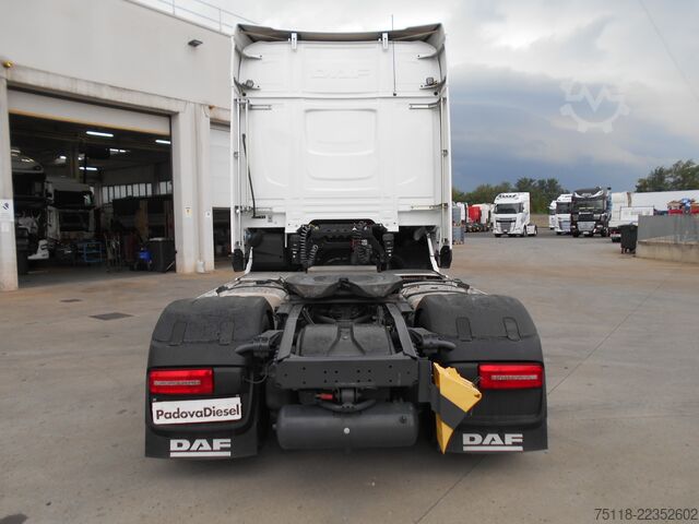 стандартный седельный тягач DAF XG 480