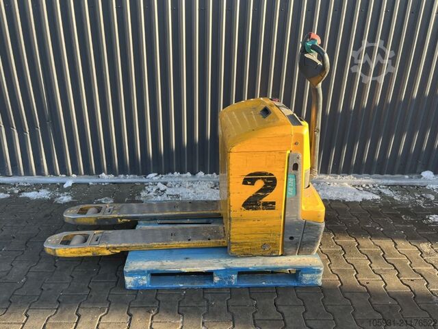 Carretilla elevadora baja Jungheinrich EJE120