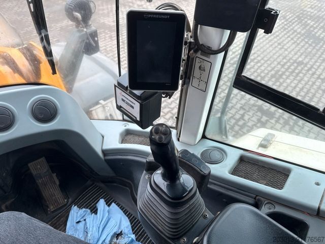 Φορτωτής με ελαστικά LIEBHERR L566 XPower Radlader 27,5 Ton *11.900 h *Waage