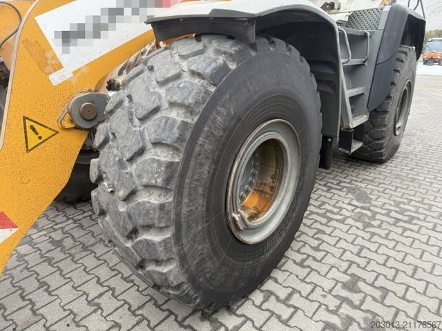 Φορτωτής με ελαστικά LIEBHERR L566 XPower Radlader 27,5 Ton *11.900 h *Waage