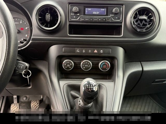 Κλειστό βαν MERCEDES-BENZ Citan 110 CDI Lang Klima PDC