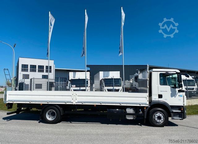 کامیون با کاربری خاص MAN TGM 15.290 /BL/Pritsche 7,25m/AHK/Nur 29 tkm