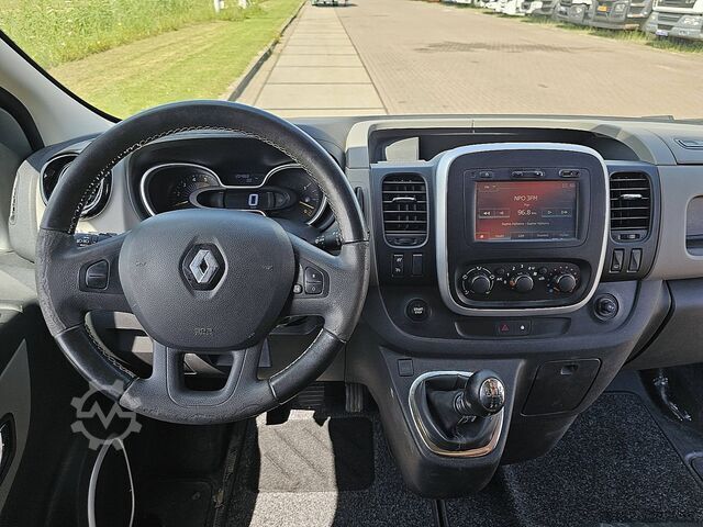 Xe ga mui cao RENAULT TRAFIC