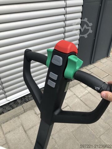 Apiladores de palés Bobcat LSM12N NEUGERÄT!!!