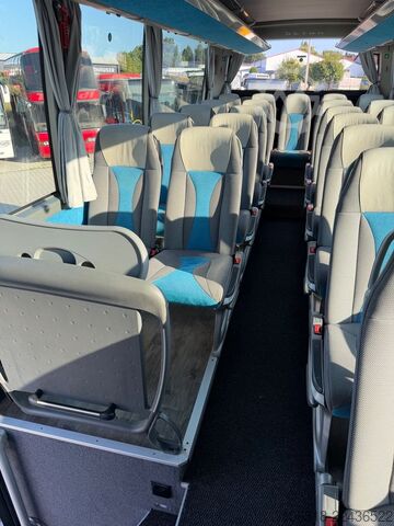 รถโค้ชโดยสาร SETRA S 516 HD    2 x verfügbar