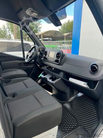 Kõrge katusega kaubik MERCEDES-BENZ Sprinter 215 9G-TR HOCH+LANG KLIMA 3-SITZ KAMERA