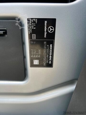 Kõrge katusega kaubik MERCEDES-BENZ Sprinter 215 9G-TR HOCH+LANG KLIMA 3-SITZ KAMERA